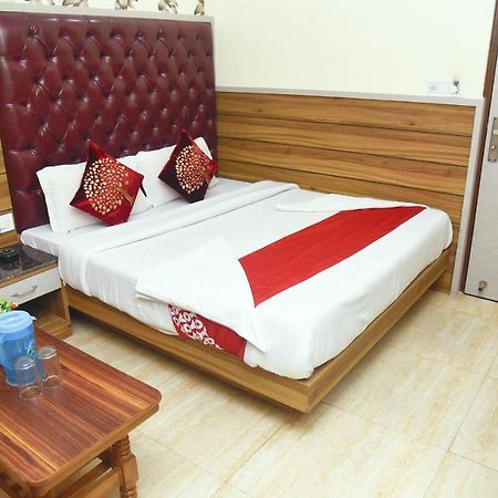 Hotel Delhi Darshan Deluxe-By Rsl Hospitality Neu-Delhi Exterior foto