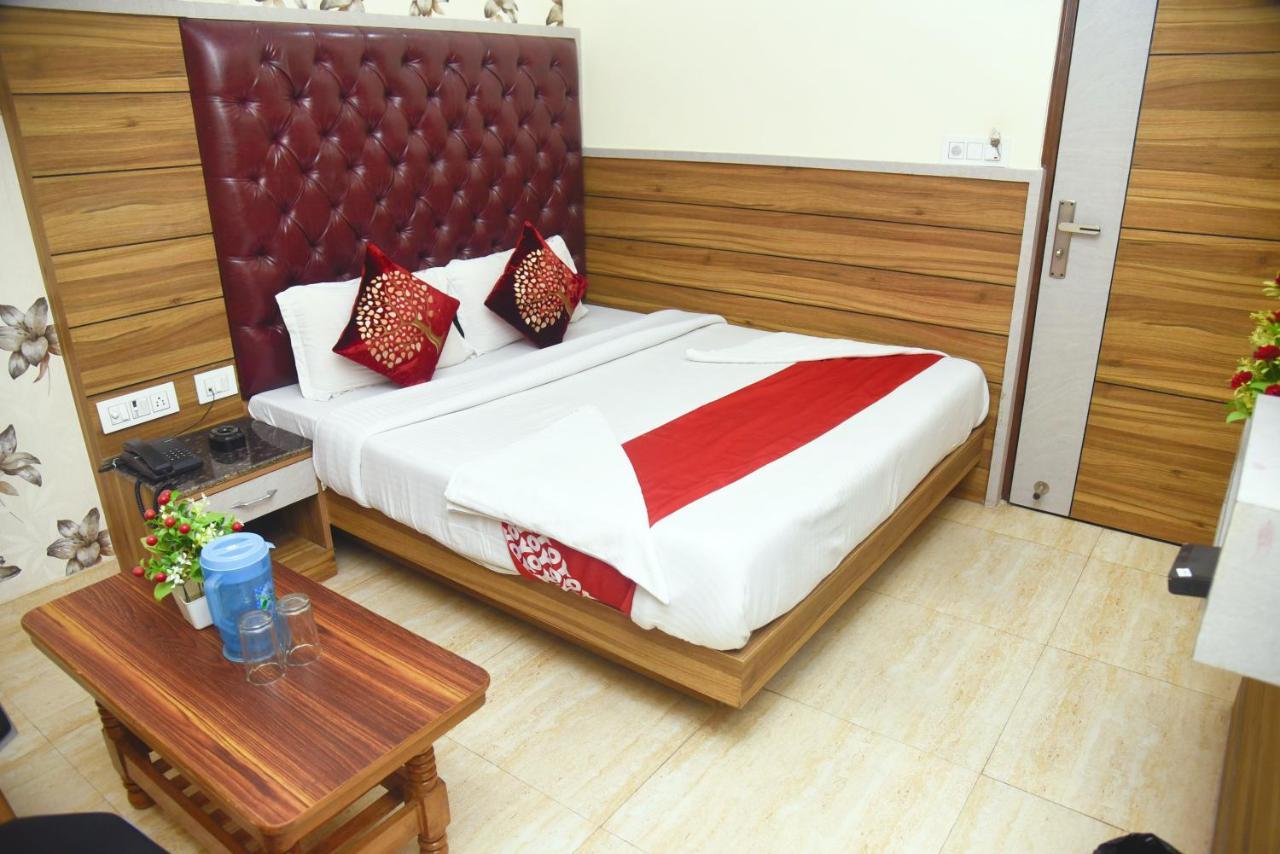 Hotel Delhi Darshan Deluxe-By Rsl Hospitality Neu-Delhi Exterior foto